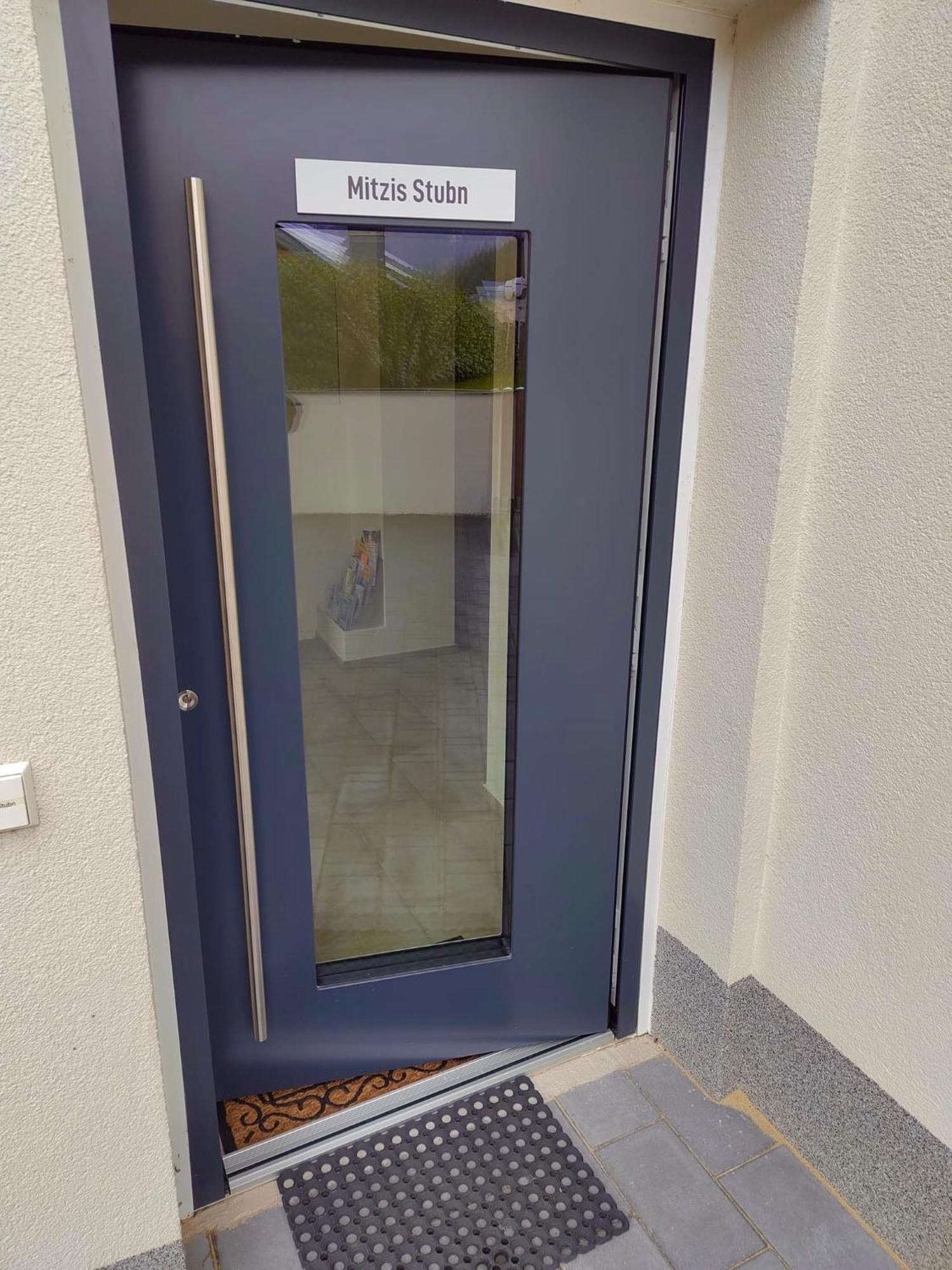 Mitzis Stubn Apartments - Bad Goisern - 24-Hour Self Check-In Екстериор снимка